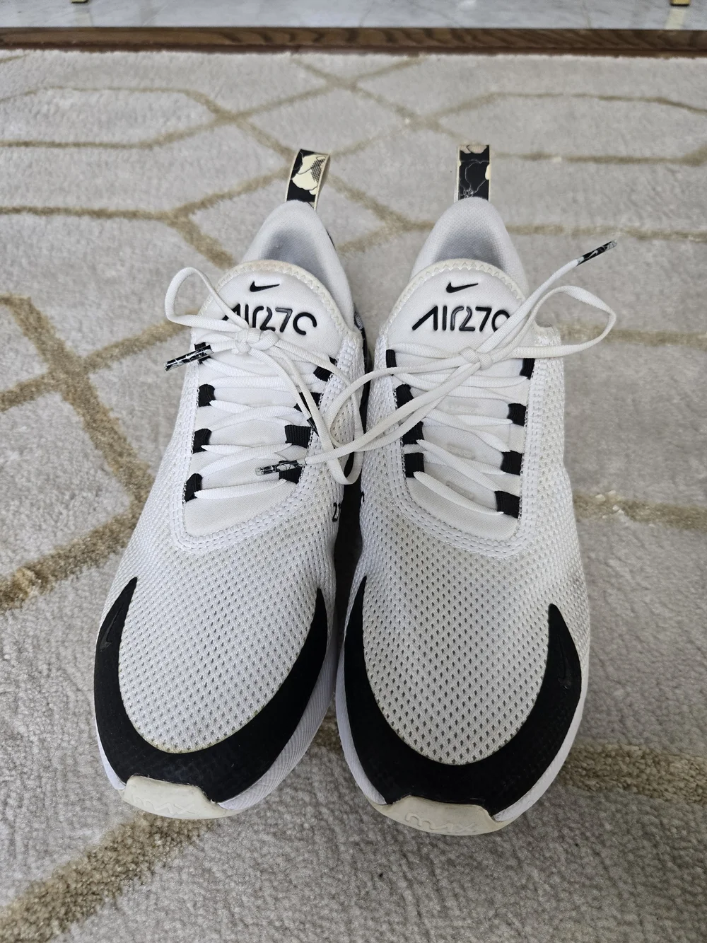 Nike Air Max 270 SE 